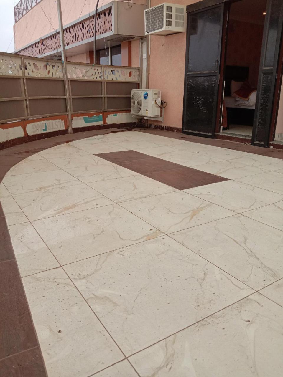 The Park Presidency Hotel Bareilly Bagian luar foto